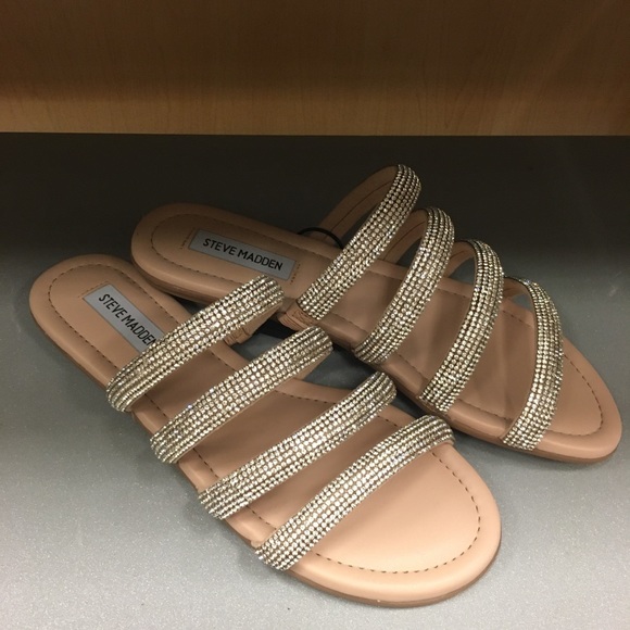 Beautiful Steve Madden triple strap rhinestone sandals - Picture 2 of 5